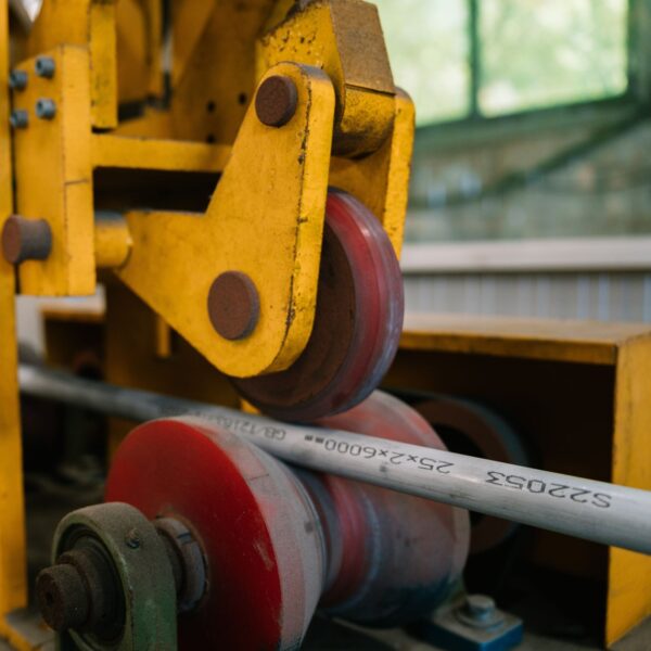 Seamless Duplex Steel UNS S32205 Tube Seamless Duplex Steel UNS S32205 Tube