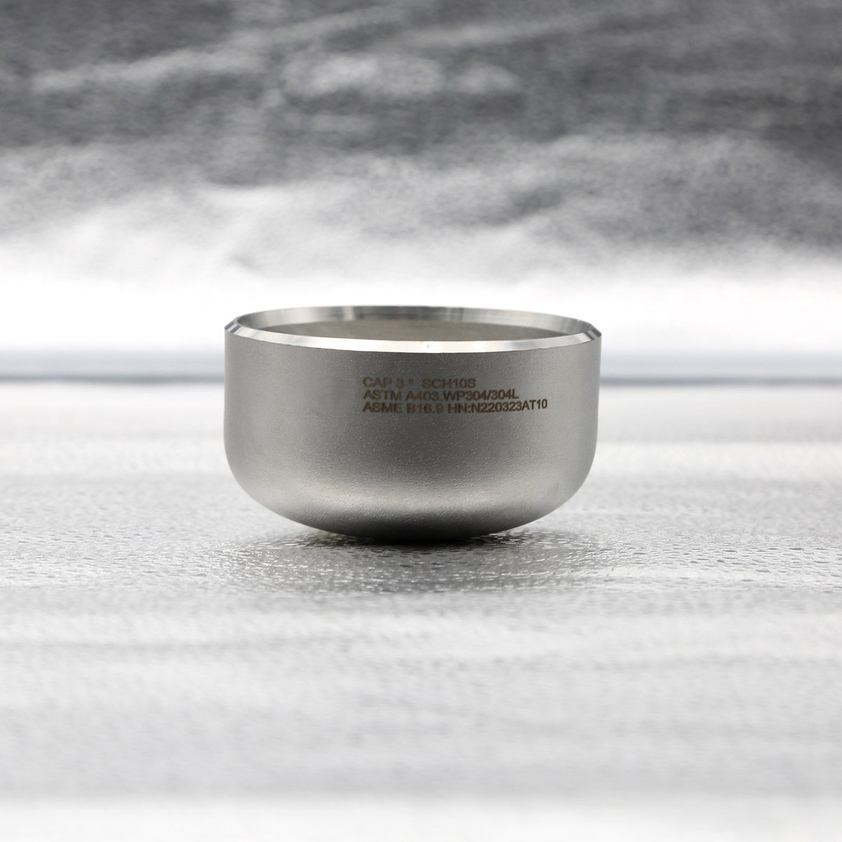 Butt weld pipe cap NPS 3 SCH10S ASTM A403 WP304/304L ASME B16.9 with visible marking